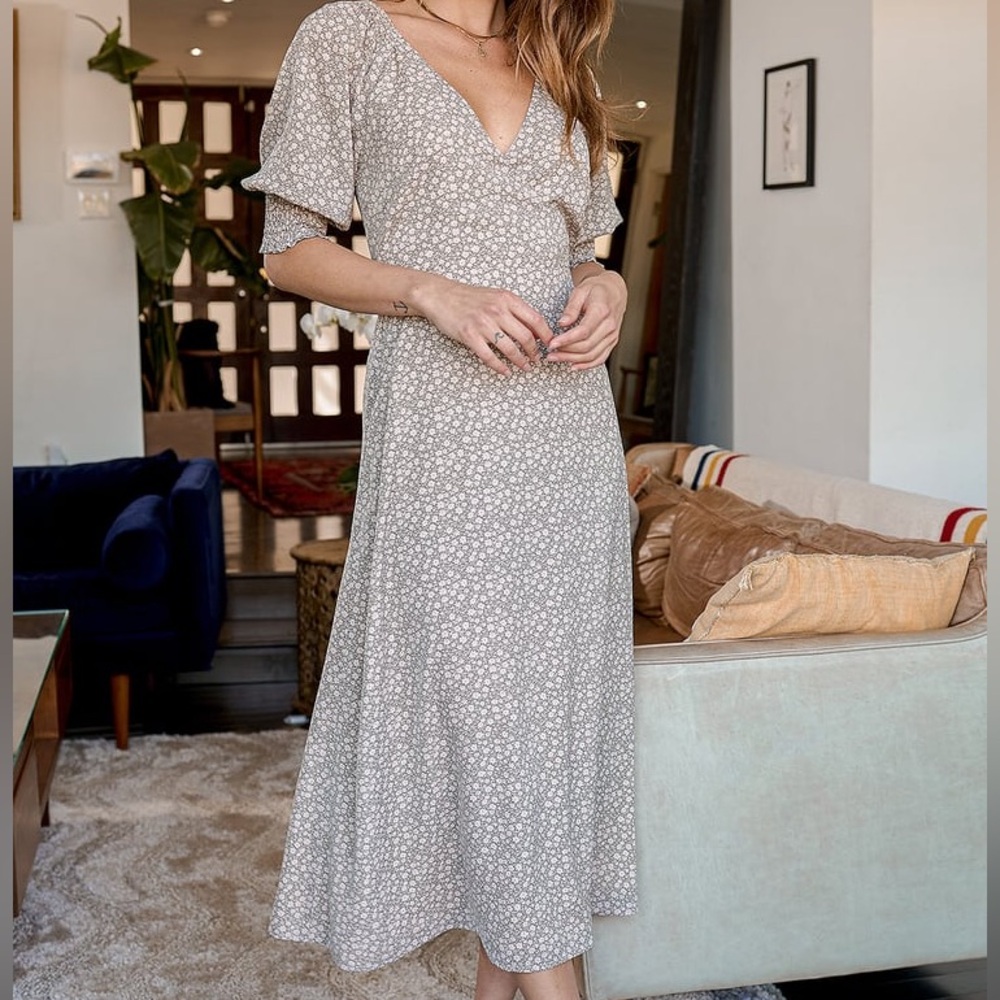 Lulus x LUSH Times With You Sage Floral Green Print Sleeve Midi Dress